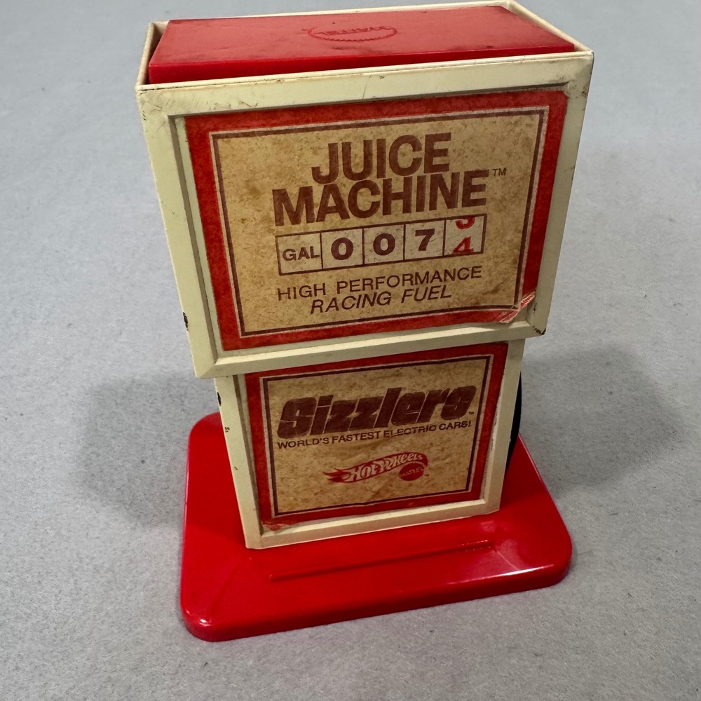 Mattel Hot Wheels Sizzlers Juice Machine Charger 1969 Red Vintage Gas Pump Toy